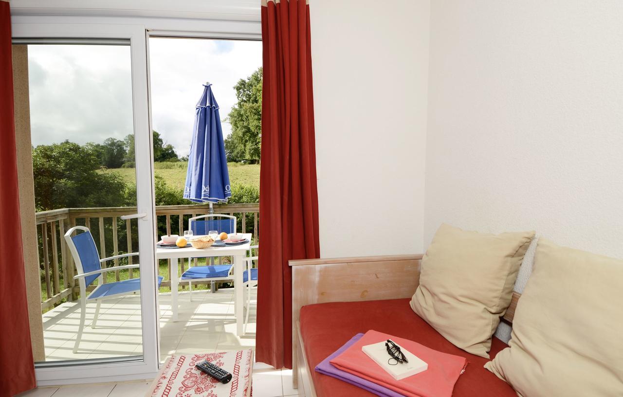 Residence Odalys Le Hameau Du Lac Rignac  Exterior foto